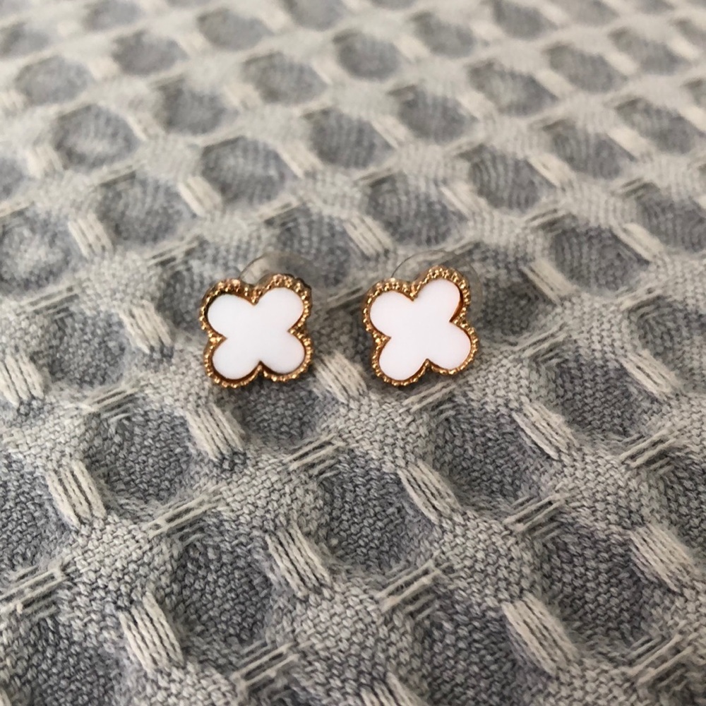 Clover Earrings